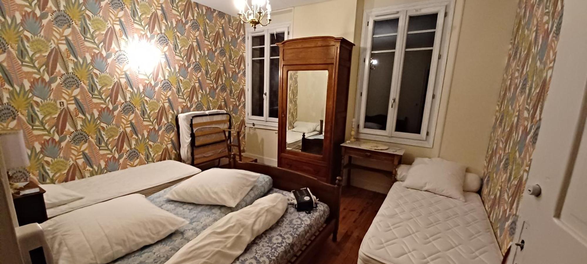 Chez Virginie - Chambre Du Bourg Lourdes Luaran gambar